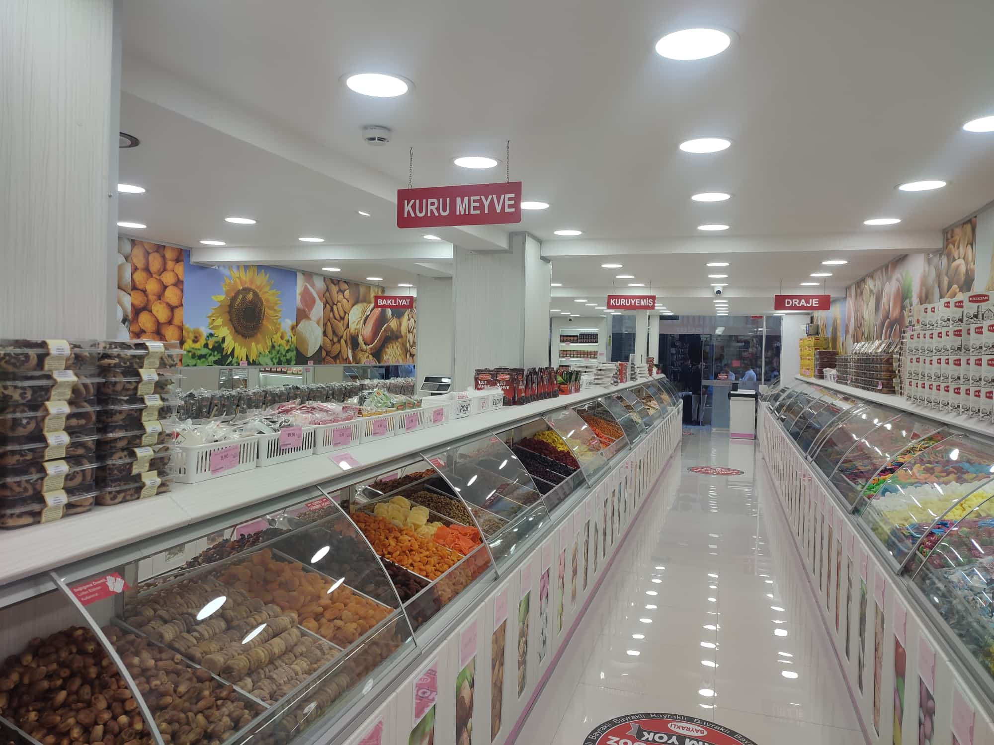 Bayraklı Şube